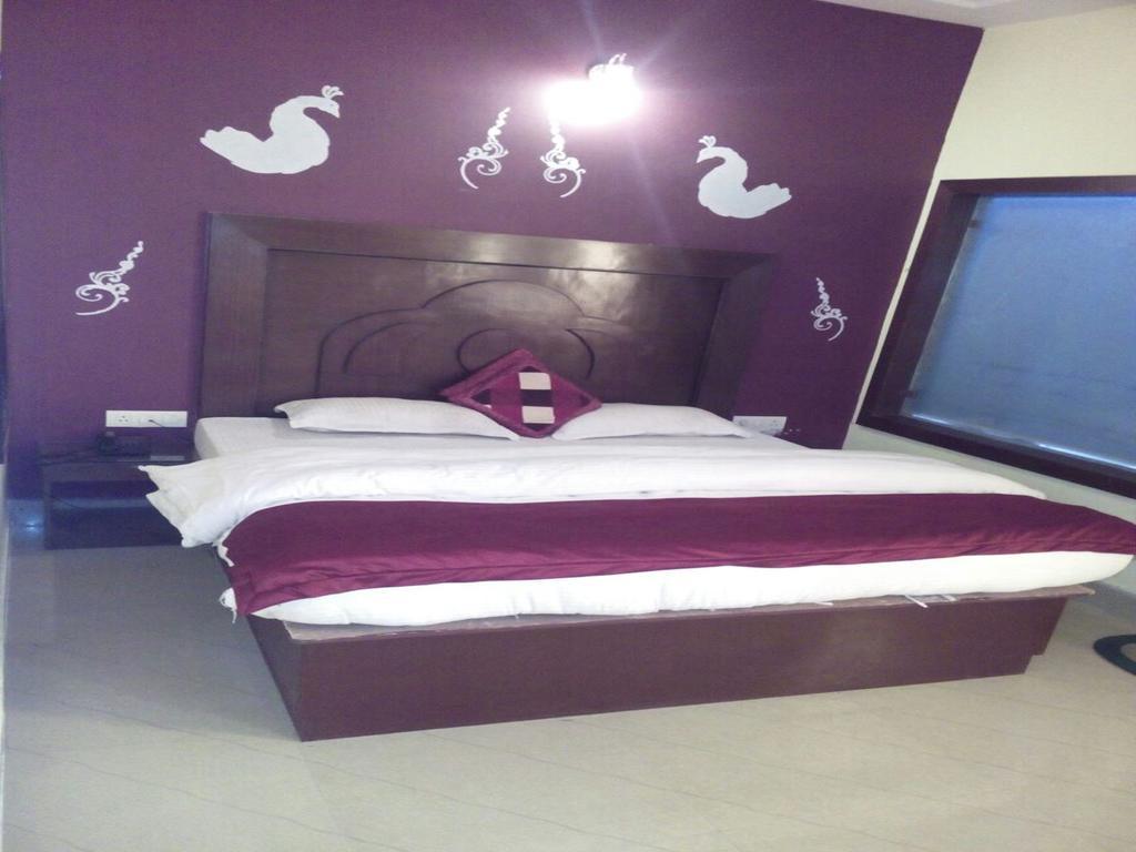 Hotel New Park Plaza Харидвар Экстерьер фото